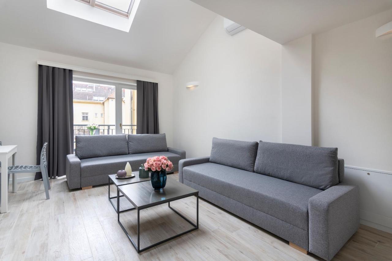 Kinsky Garden Apartments And Suites By Dwellfort Prague Ngoại thất bức ảnh