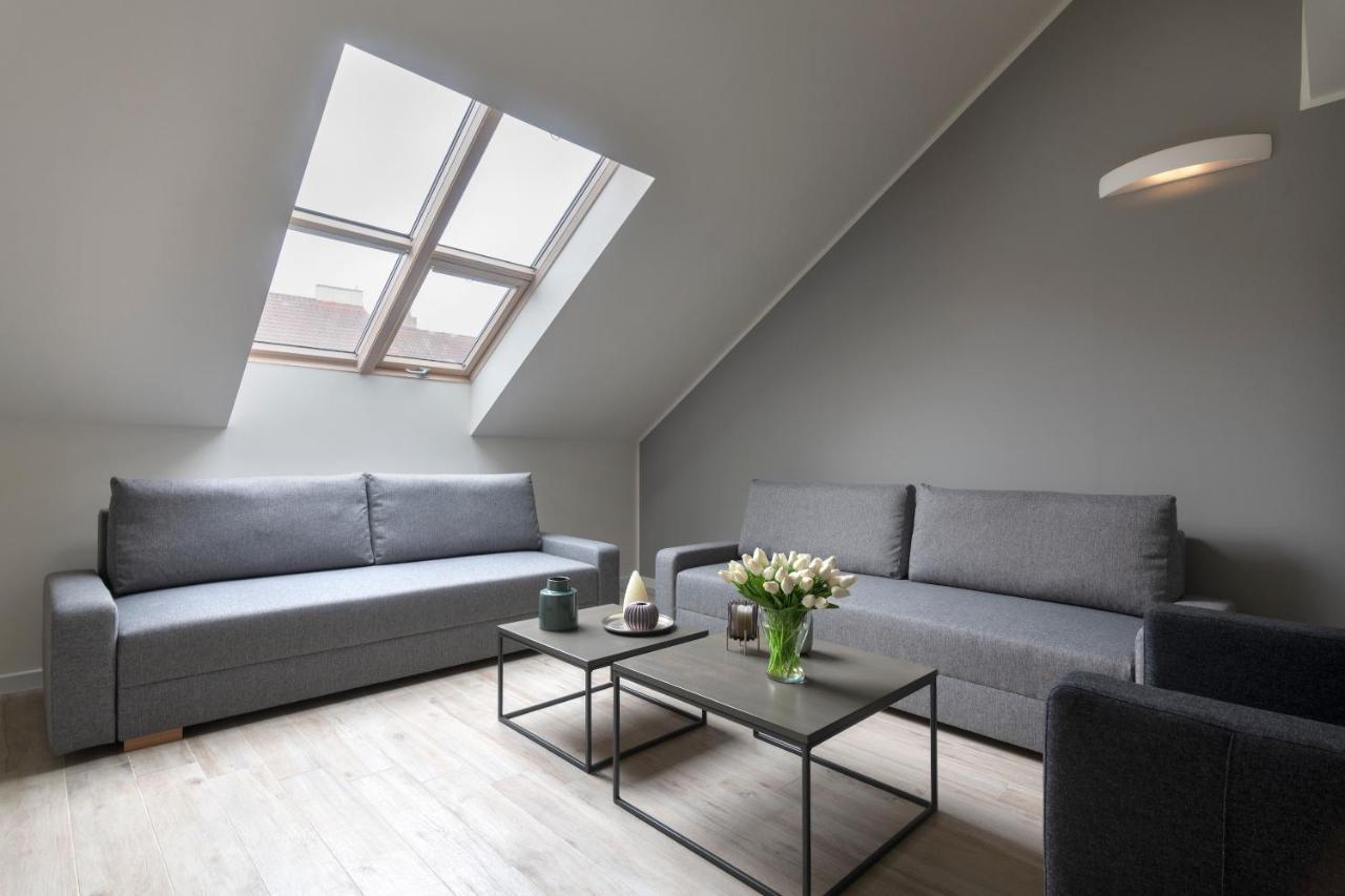Kinsky Garden Apartments And Suites By Dwellfort Prague Ngoại thất bức ảnh
