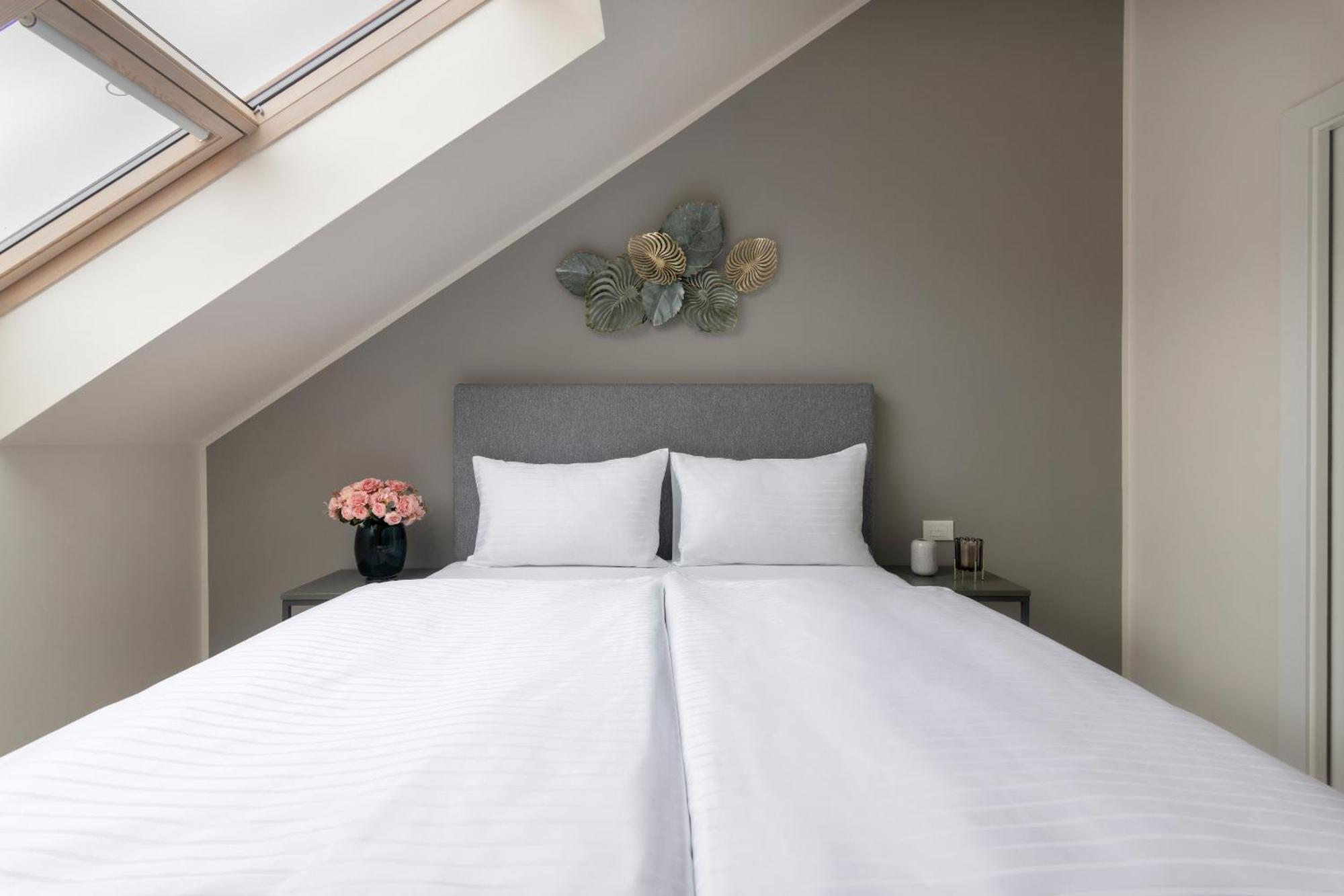 Kinsky Garden Apartments And Suites By Dwellfort Prague Ngoại thất bức ảnh
