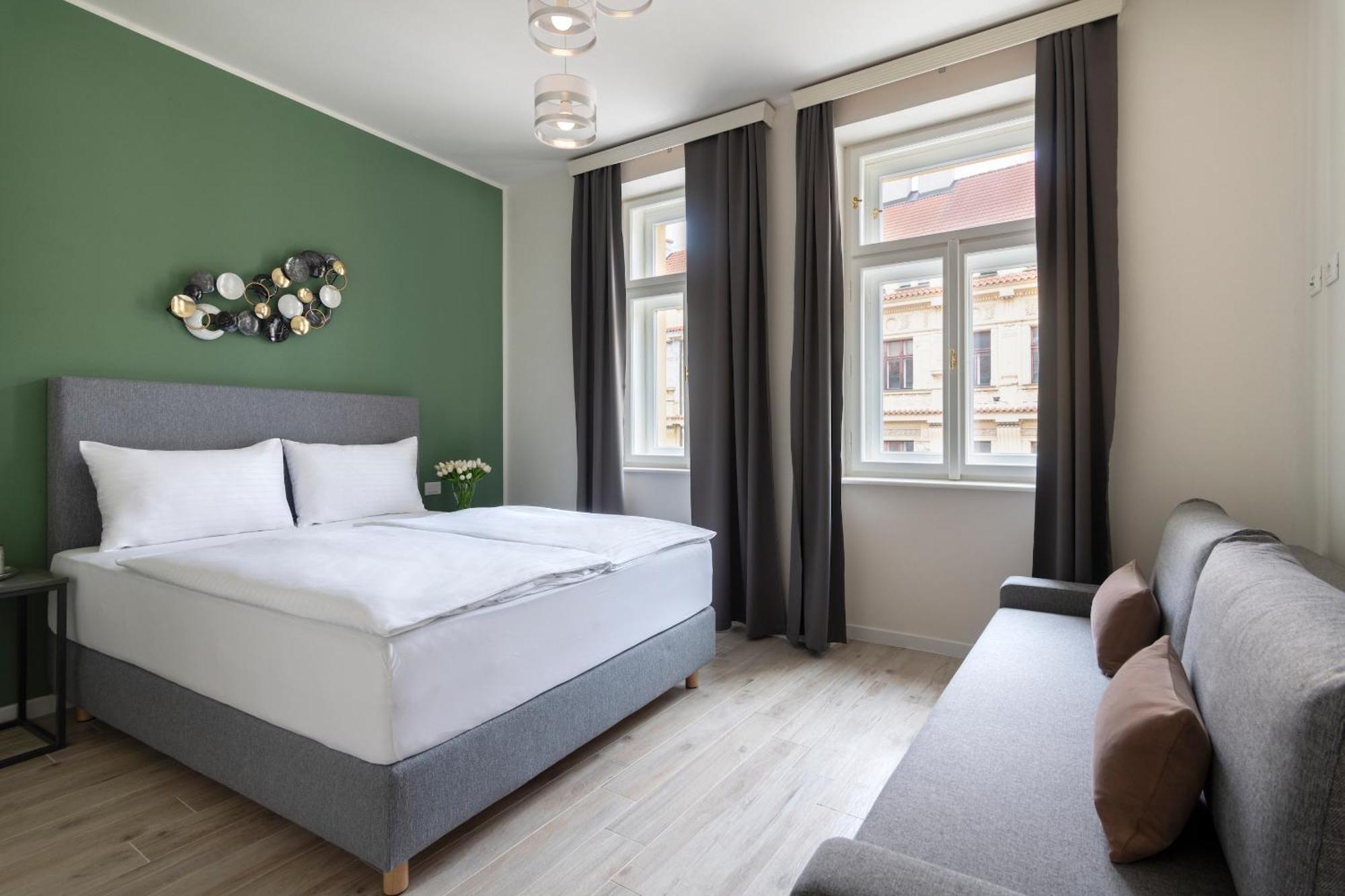 Kinsky Garden Apartments And Suites By Dwellfort Prague Ngoại thất bức ảnh