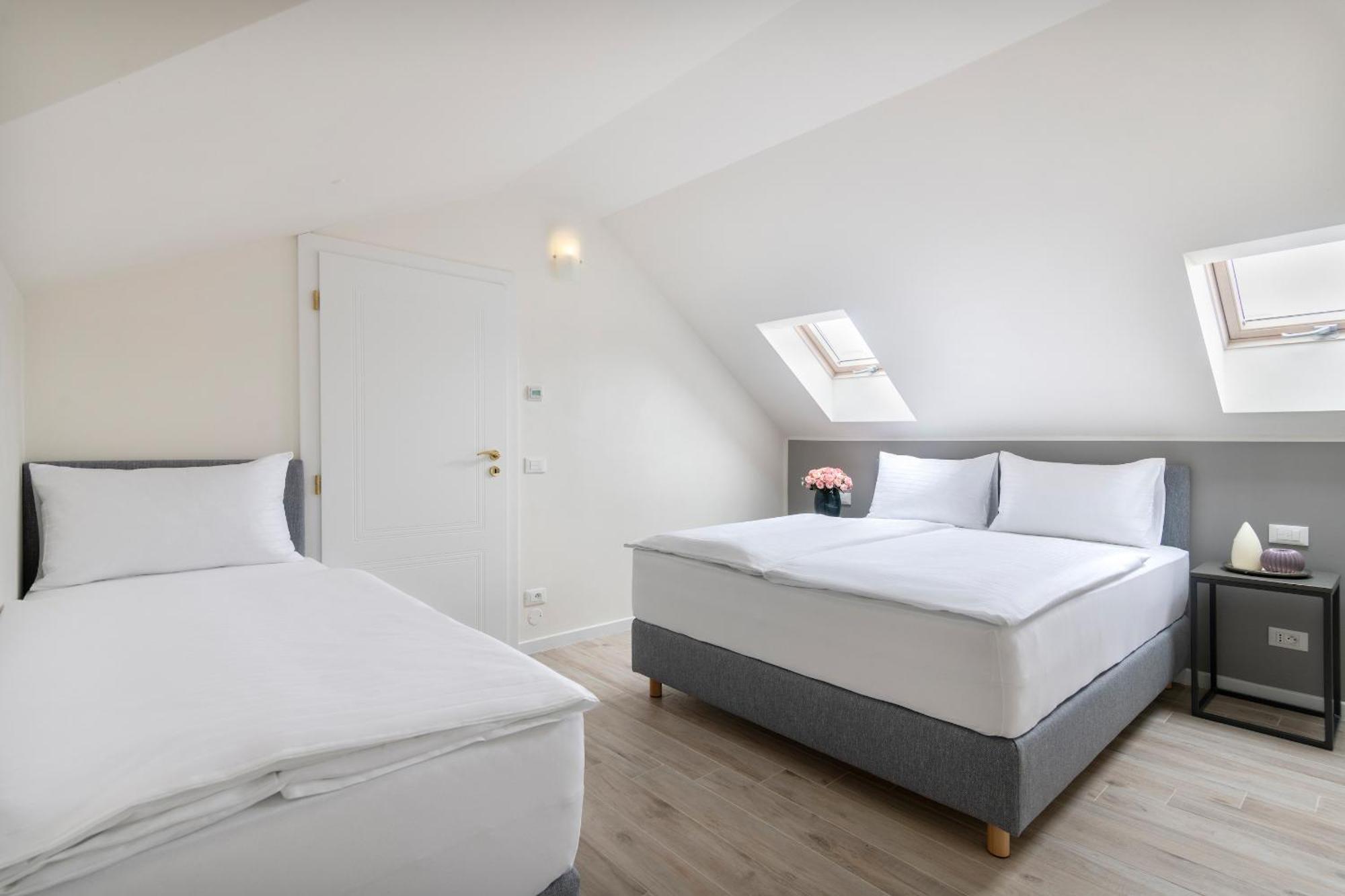 Kinsky Garden Apartments And Suites By Dwellfort Prague Phòng bức ảnh