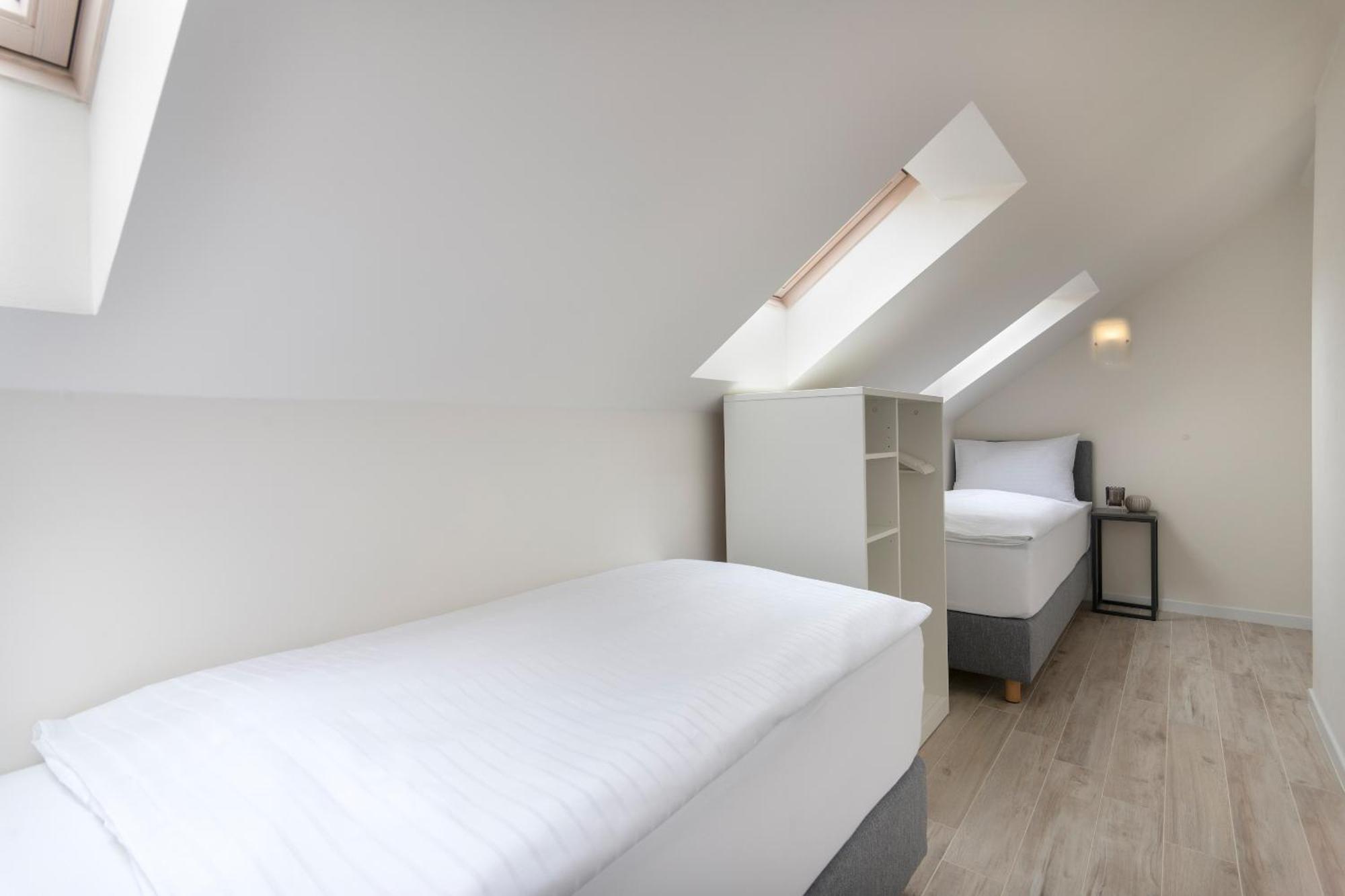 Kinsky Garden Apartments And Suites By Dwellfort Prague Phòng bức ảnh